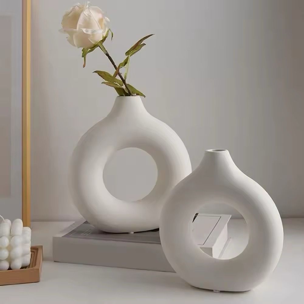 Nordic Plastic Flower Bottle Modern Style