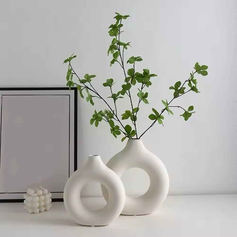 Nordic Plastic Flower Bottle Modern Style